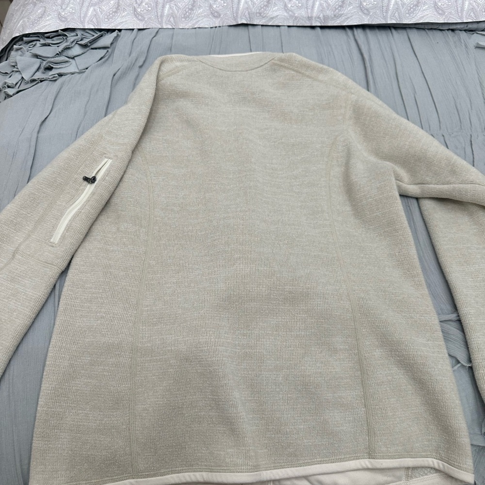 Patag Sweater Jacket - Picture 4 of 4
